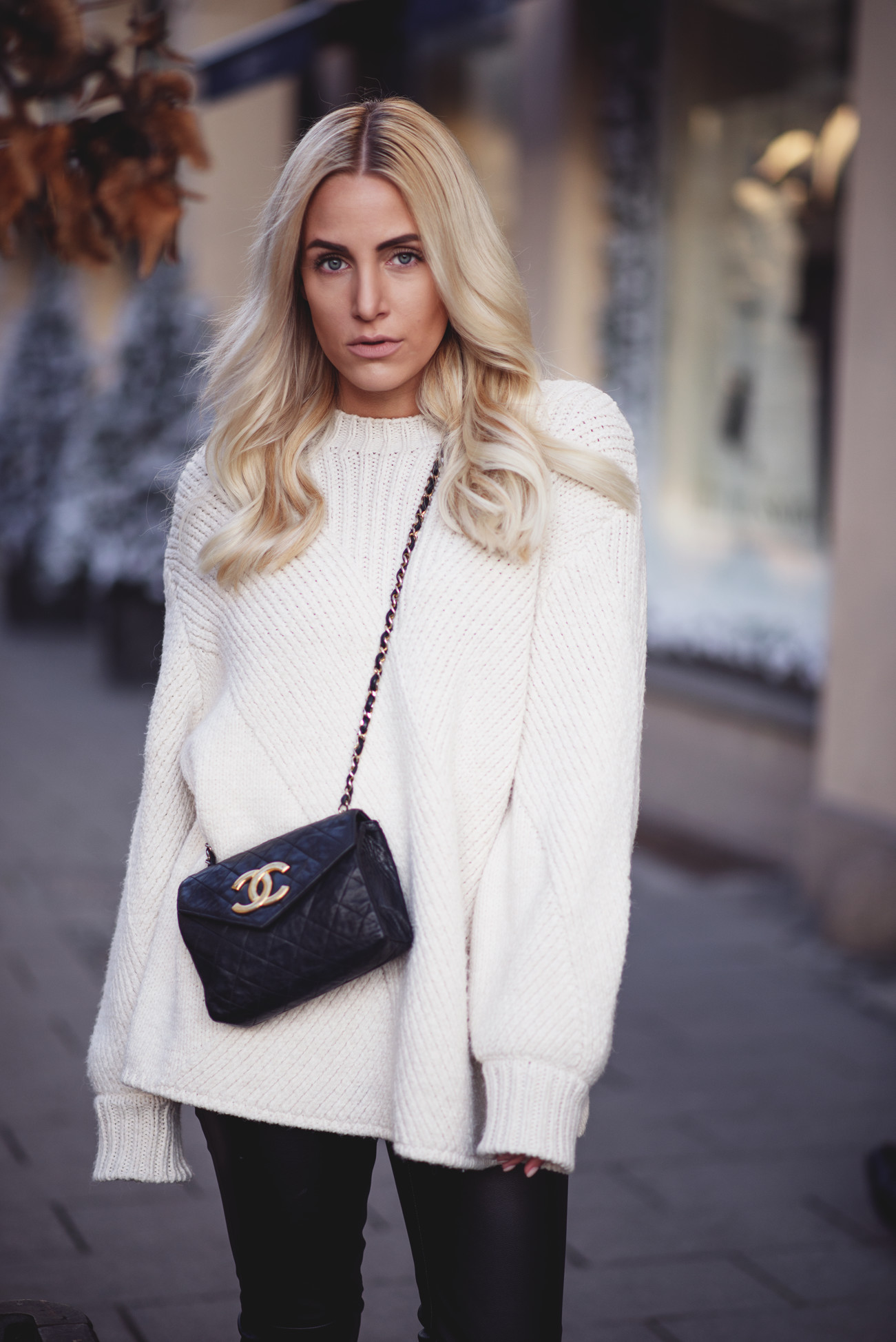 fashion-fashionblogger-blogger-chanel-winter-cozy-knitwear-leo-sequinsophia1-dsc_6281