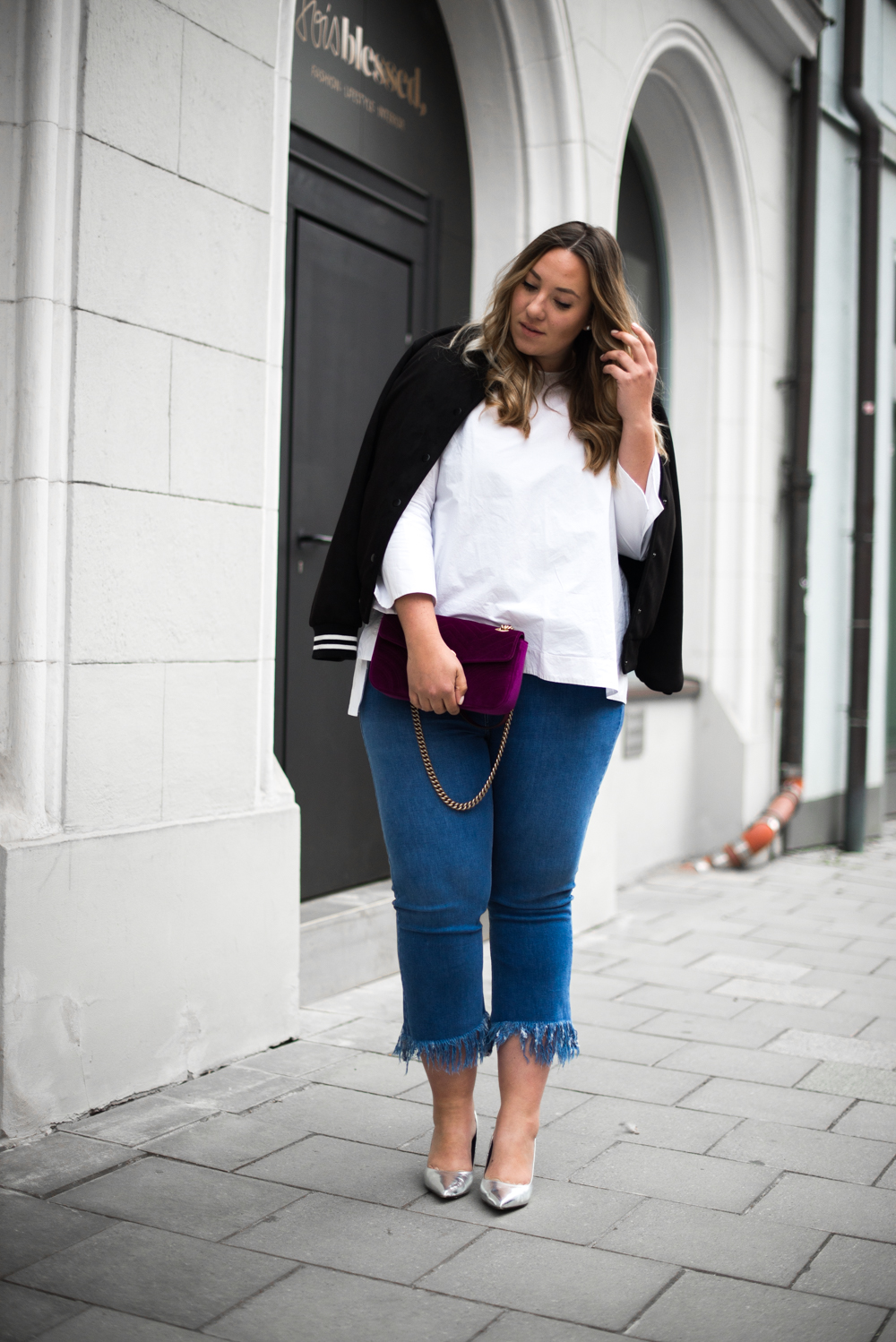 Gucci_The Skinny and the Curvy One_Ms wunderbar_Plus Size Blogger_curve blog_Fashionblog Deutschland_Plus Size Fashion Deutschland_College Jacke_Fringe Jeans (5 von 15)